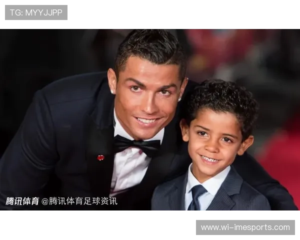 足球星二代帅哥排行榜 盘点最具魅力的足球明星后代及其遗传基因优势 足球星二代帅哥排行榜 盘点最具魅力的足球明星后代及其遗传基因优势